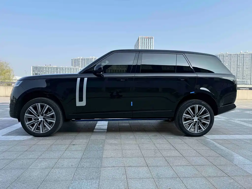 Land Rover Range Rover 2025 — фото 4