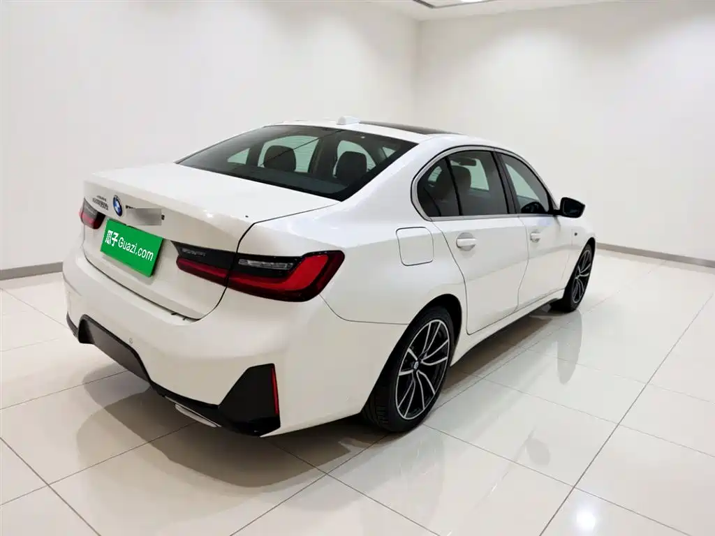 BMW 3 Series 2023