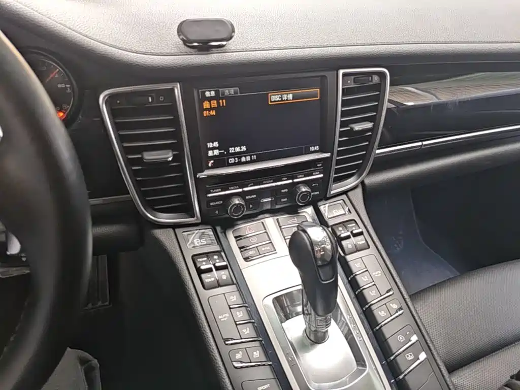 Porsche Panamera 2016 — фото 13