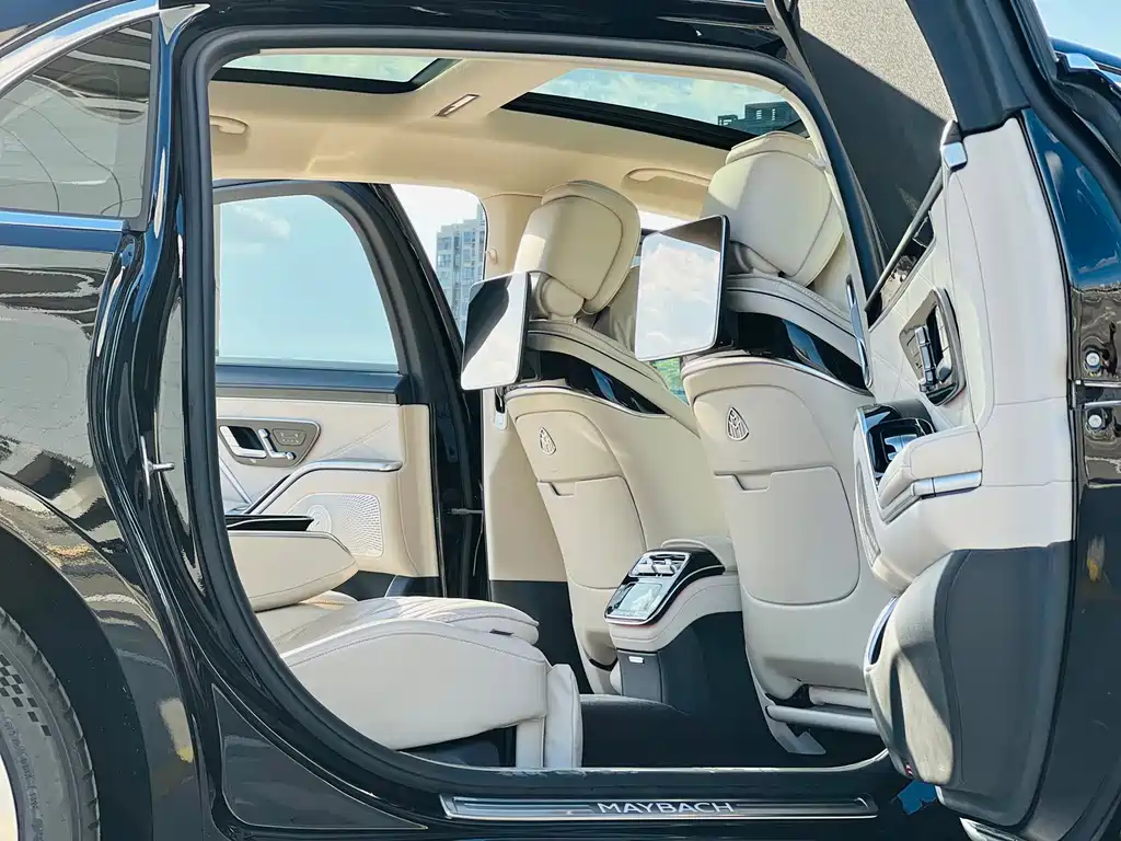 Mercedes-Benz Maybach S-Class 2026 — фото 7