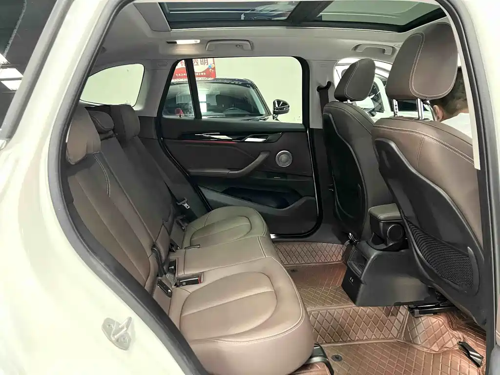 BMW X1 2022 — фото 13