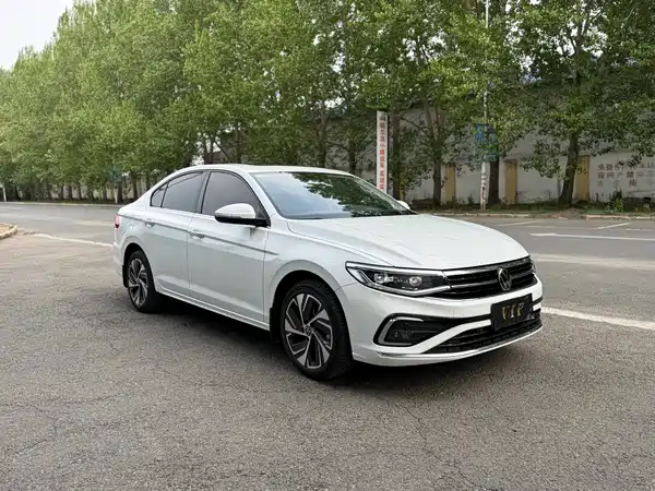 Volkswagen Bora 2023