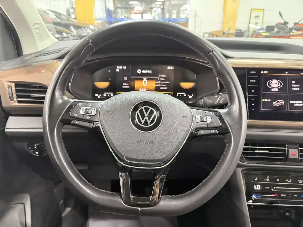 Volkswagen Tharu 2022 — фото 15