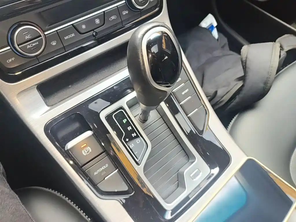 Geely Emgrand GS 2020 — фото 14
