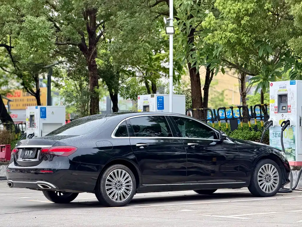 Mercedes-Benz E-Class 2021 — фото 7