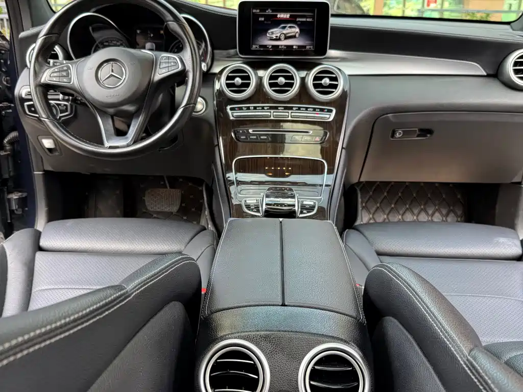 Mercedes-Benz GLC 2019 — фото 29