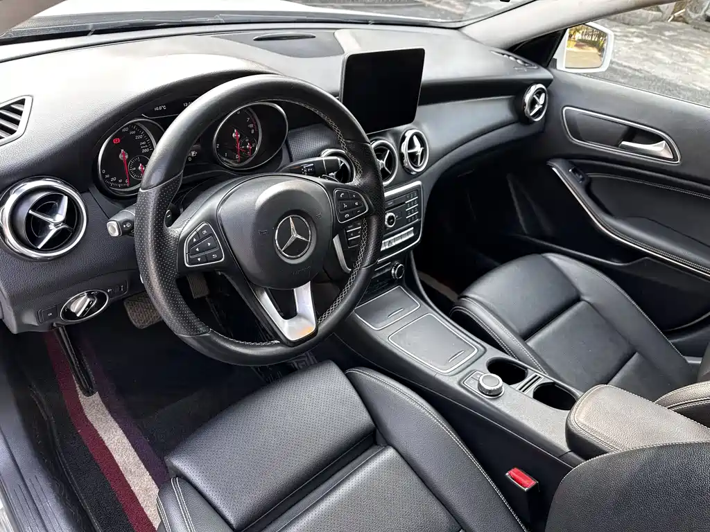 Mercedes-Benz GLA 2018 — фото 8