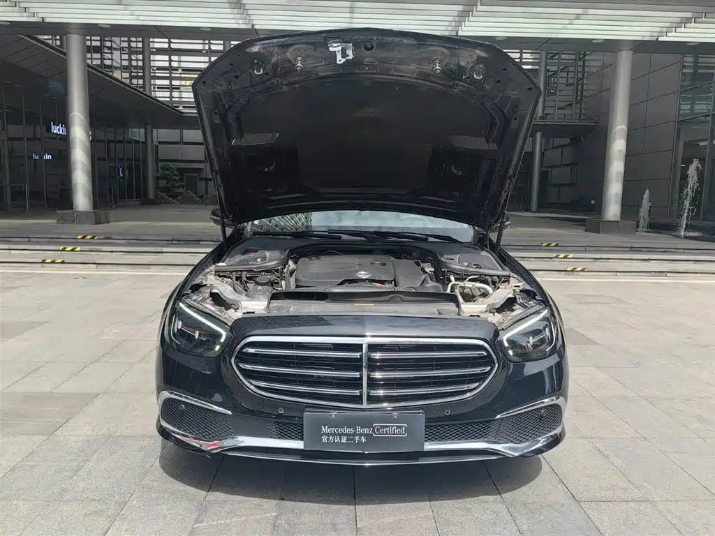 Mercedes-Benz E-Class 2022 — фото 20