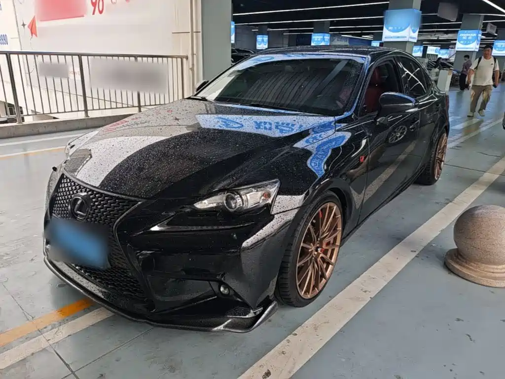 Lexus IS 2016
