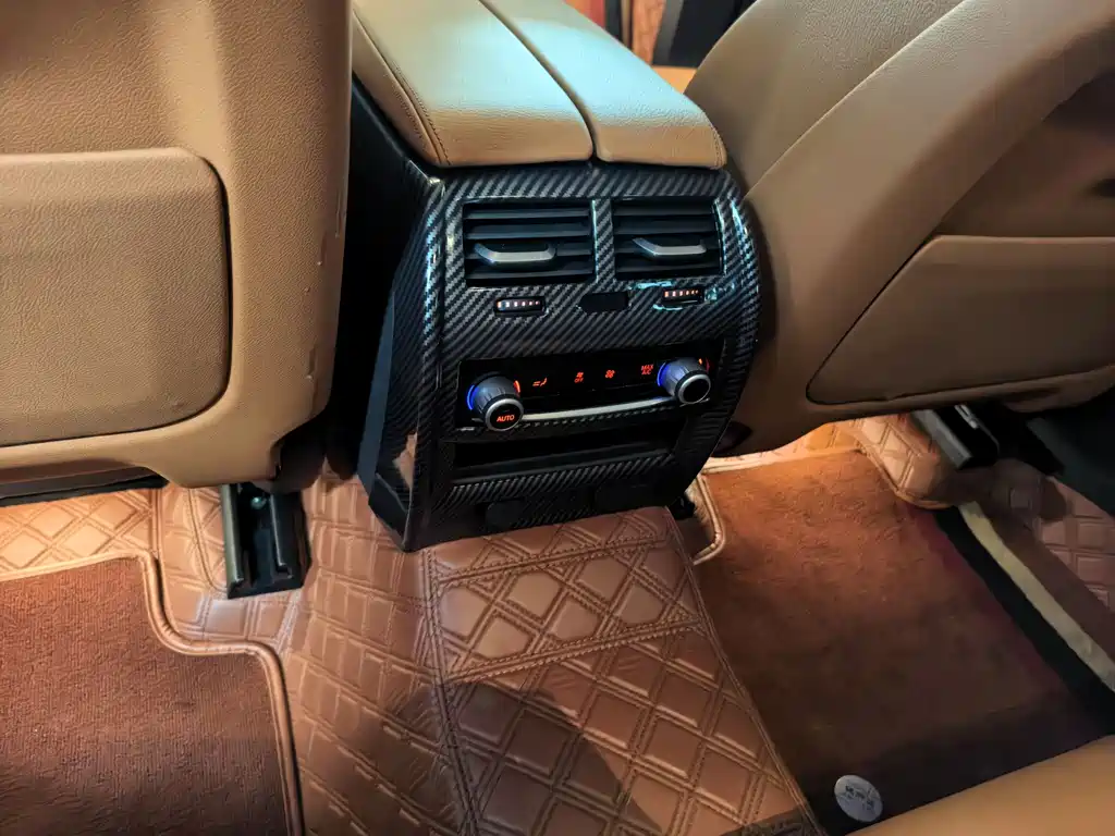 BMW 6 Series GT 2020 — фото 11