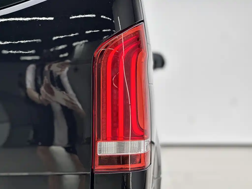 Mercedes-Benz Vito 2020 — фото 16