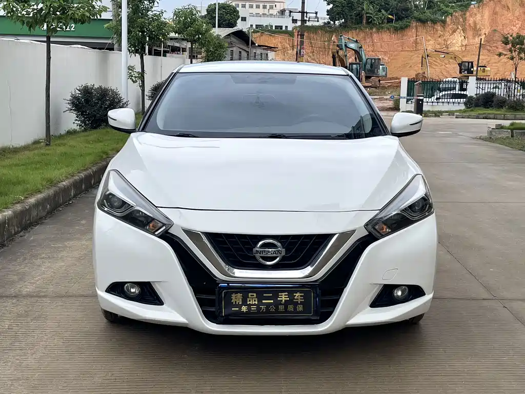 Nissan Bluebird 2018 — фото 3