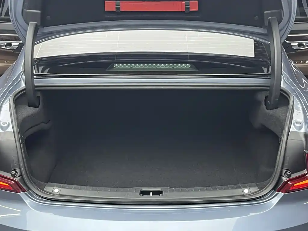 Volvo S90 2018 — фото 29