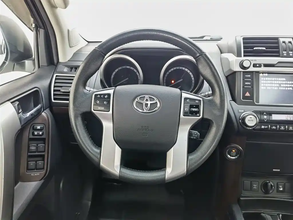 Toyota Prado 2017 — фото 11
