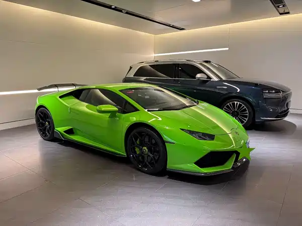 Lamborghini Huracan 2015