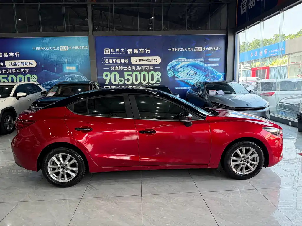 Mazda 3 Axela 2019 — фото 14