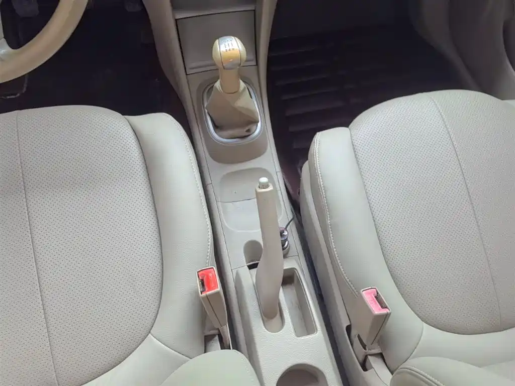 Nissan Sylphy 2015 — фото 14