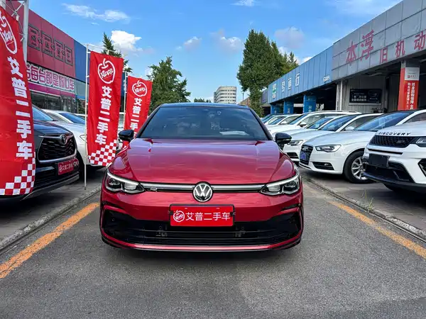 Volkswagen Golf 2021