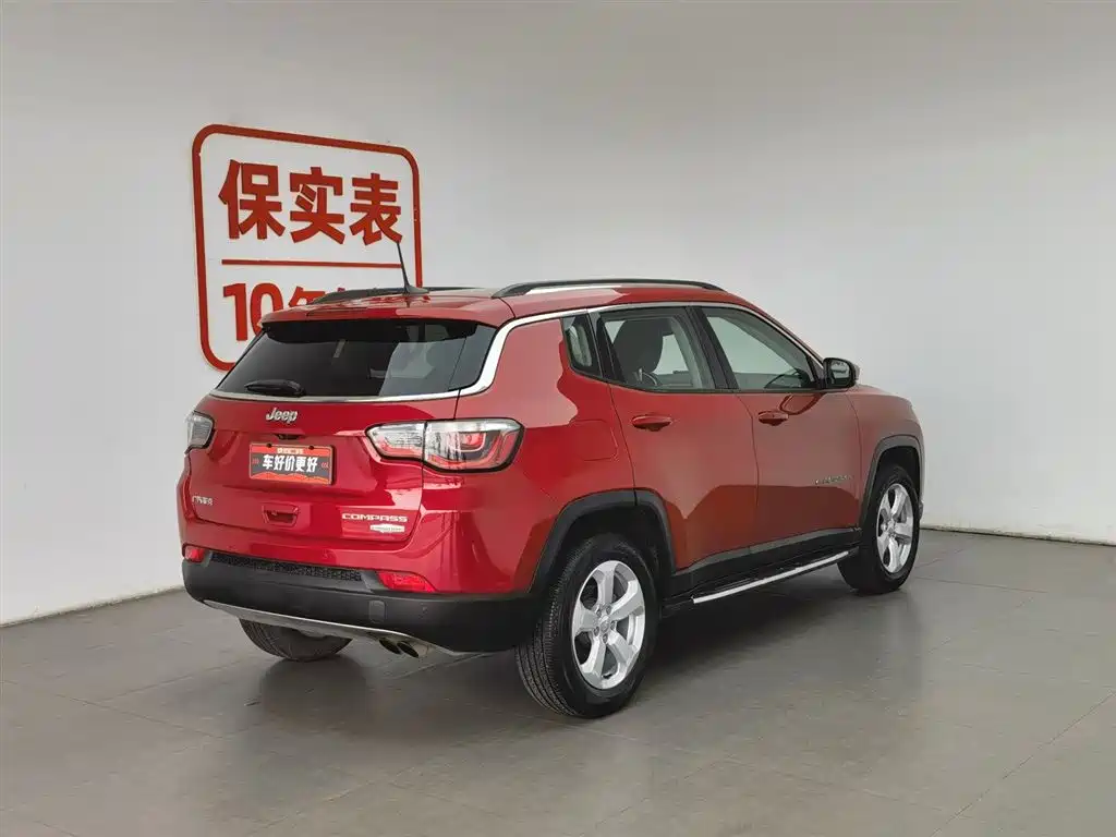 Jeep Compass 2018 — фото 2