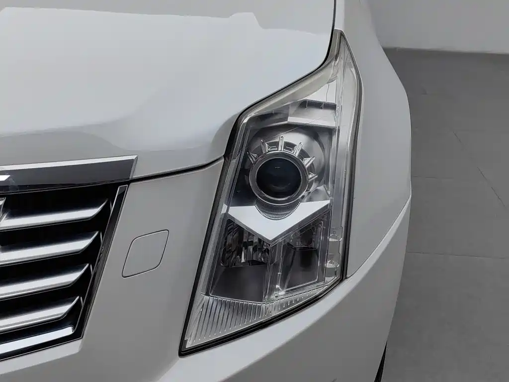 Cadillac SRX 2015 — фото 7