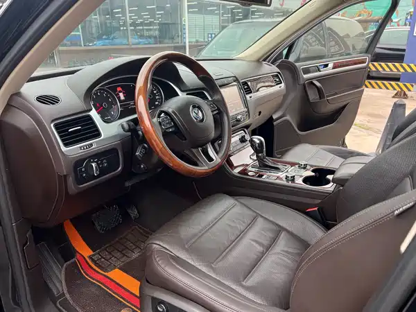 Volkswagen Touareg 2015