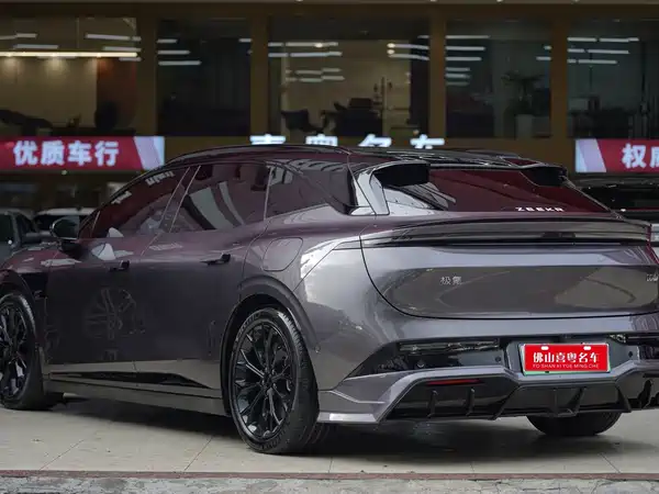 Zeekr 007GT 2025