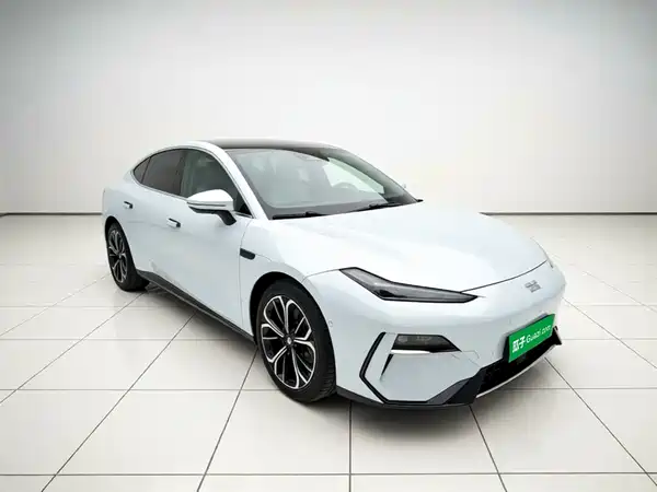Geely Galaxy E8 2025
