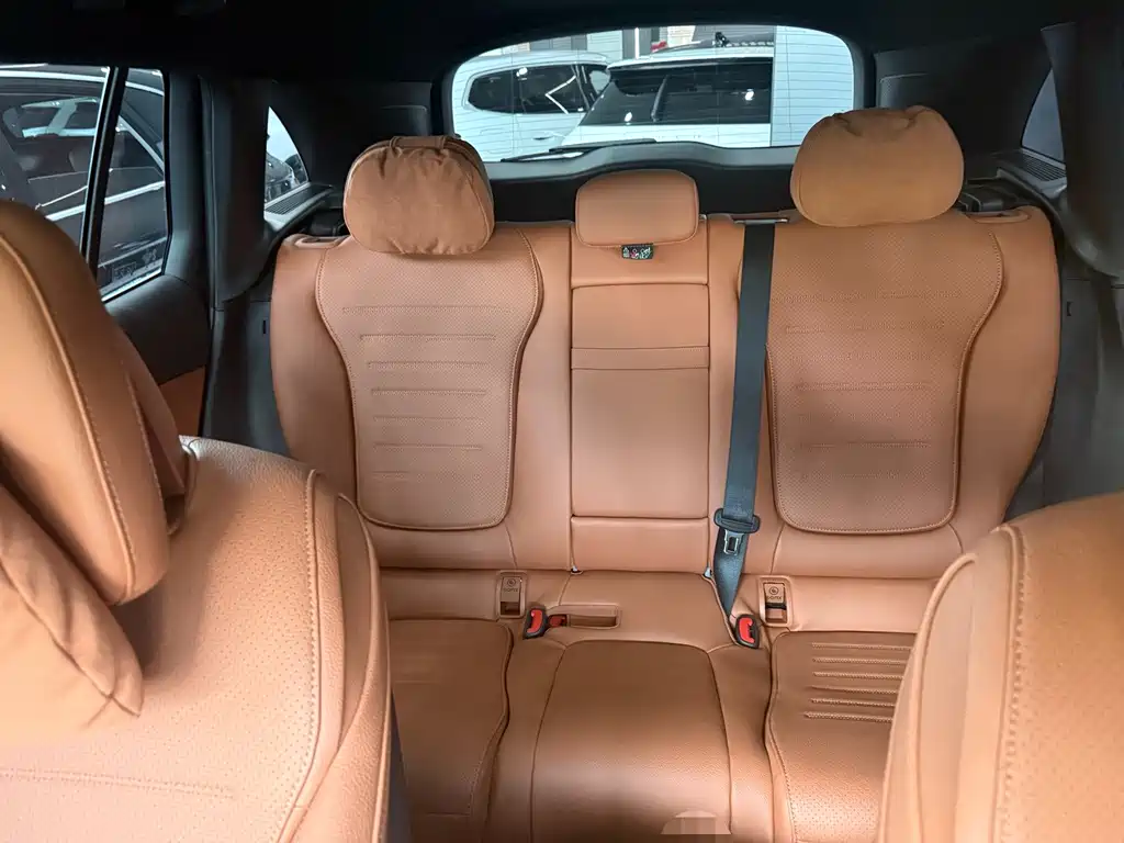 Mercedes-Benz GLC 2023