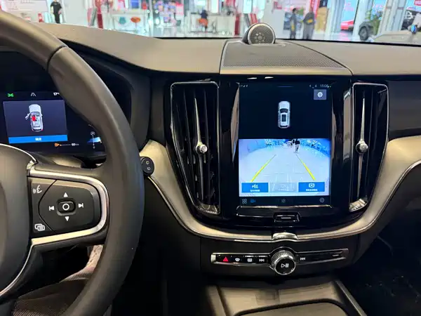 Volvo XC60 2024