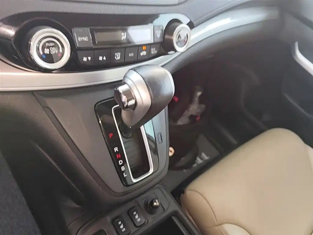 Honda CR-V 2015 — фото 14