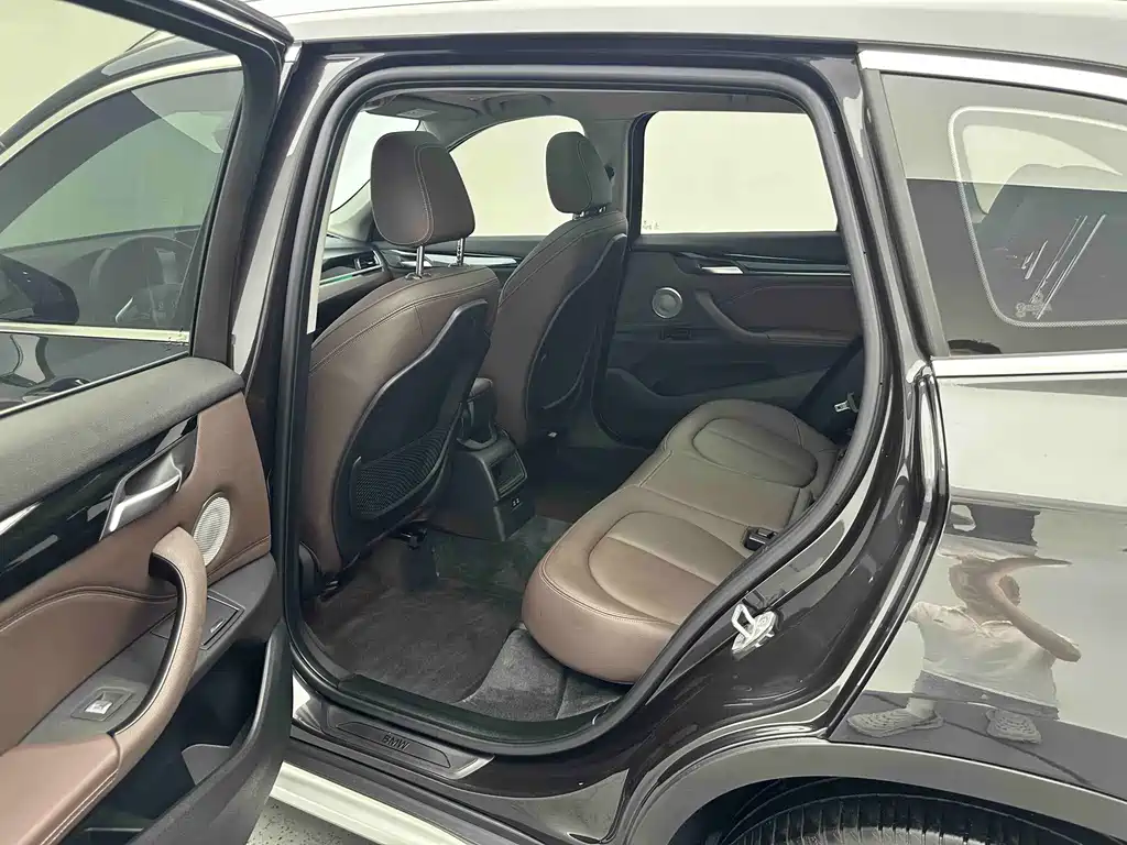 BMW X1 2022 — фото 12