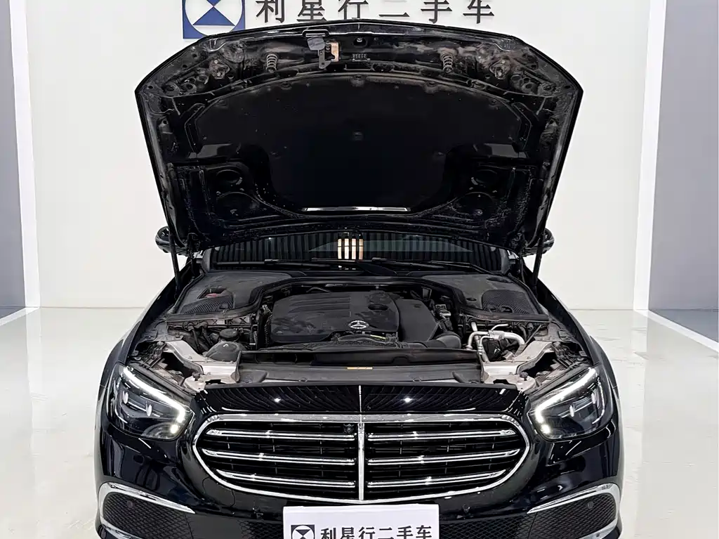 Mercedes-Benz E-Class 2023 — фото 10