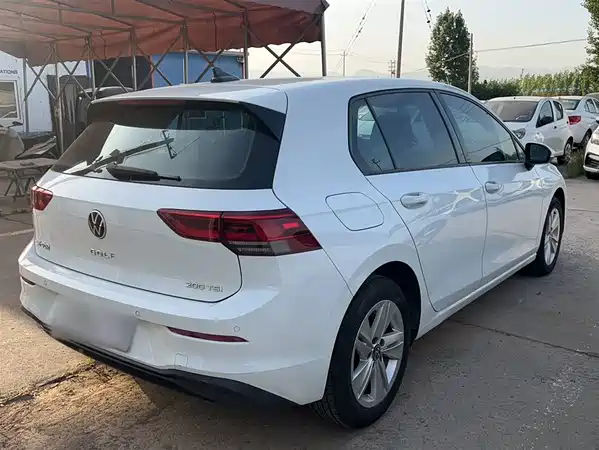 Volkswagen Golf 2023