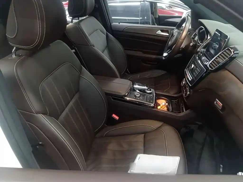 Mercedes-Benz GLE 2017 — фото 25