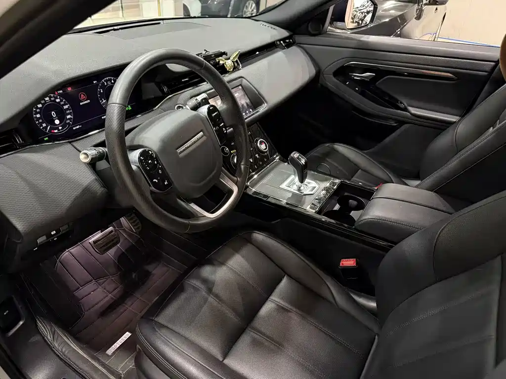 Land Rover Evoque 2021 — фото 4