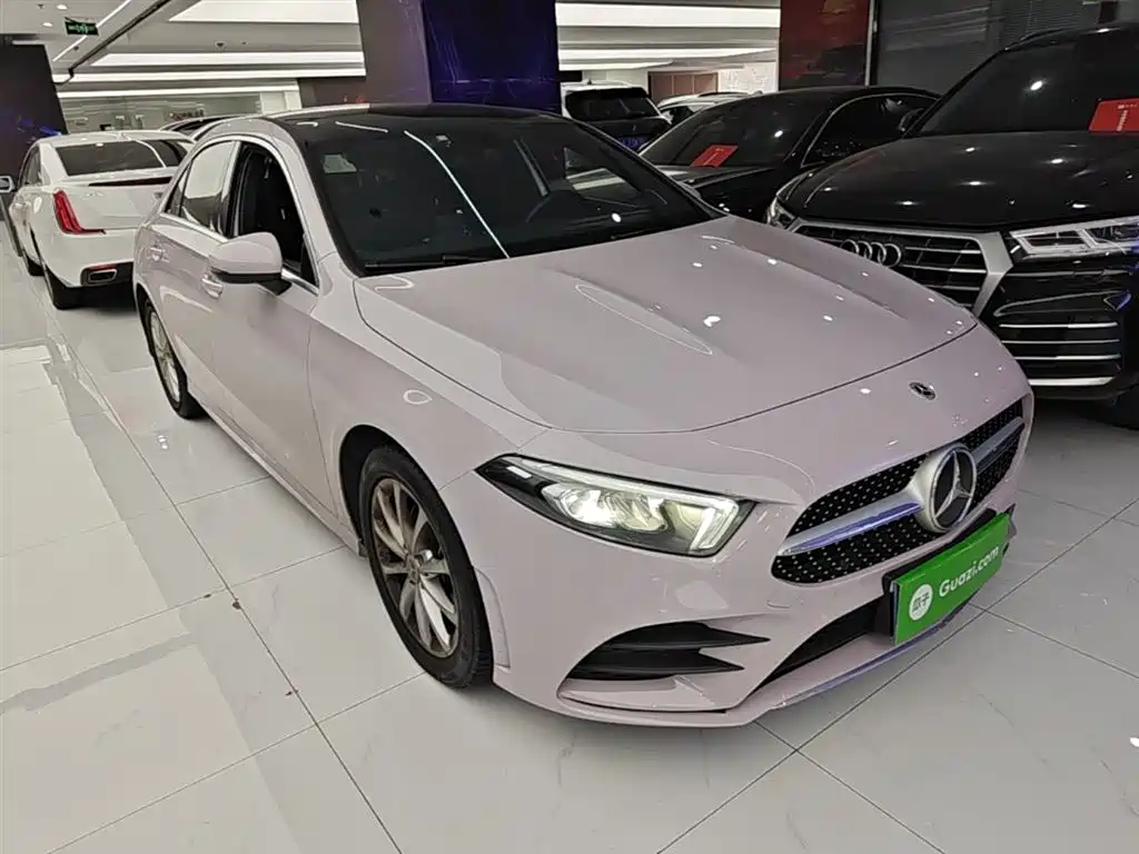 Mercedes-Benz A-Class 2022 — фото 4