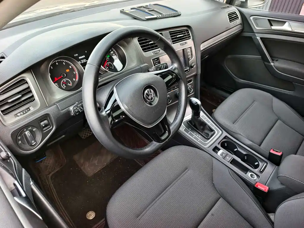 Volkswagen Golf 2015 — фото 16