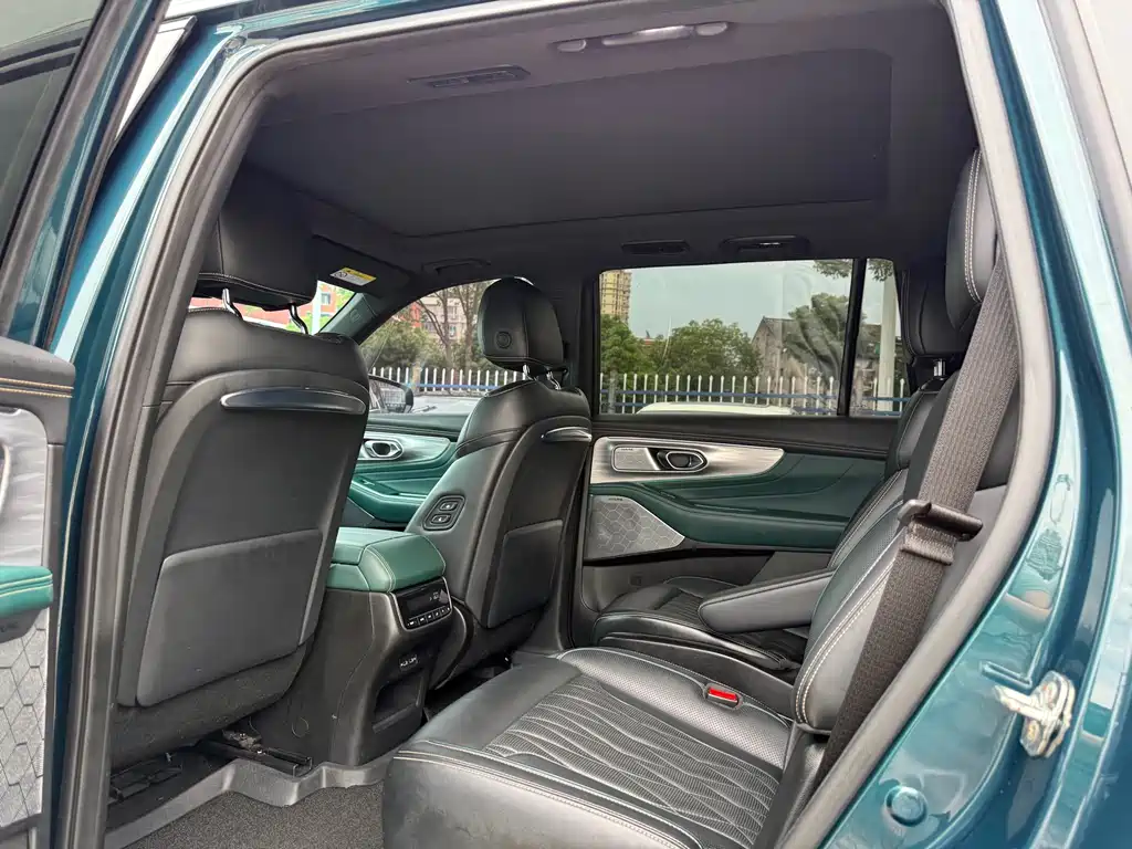 GAC Motor Trumpchi GS8 2021 — фото 12