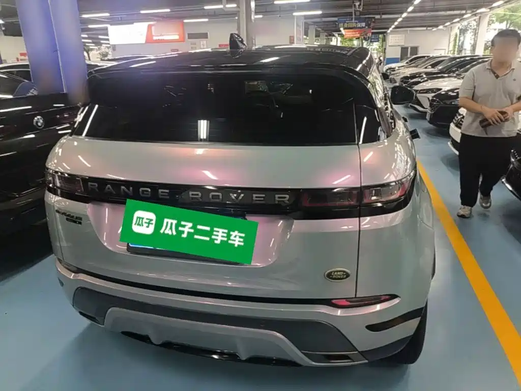 Land Rover Evoque 2021 — фото 6