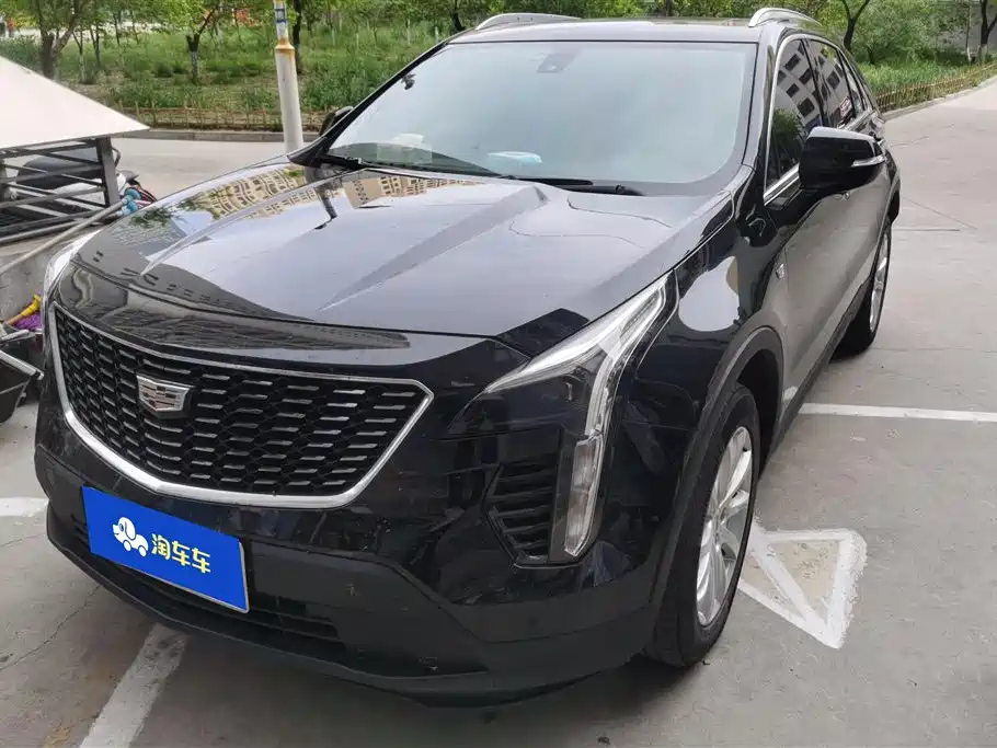 Cadillac XT4 2021 — фото 2