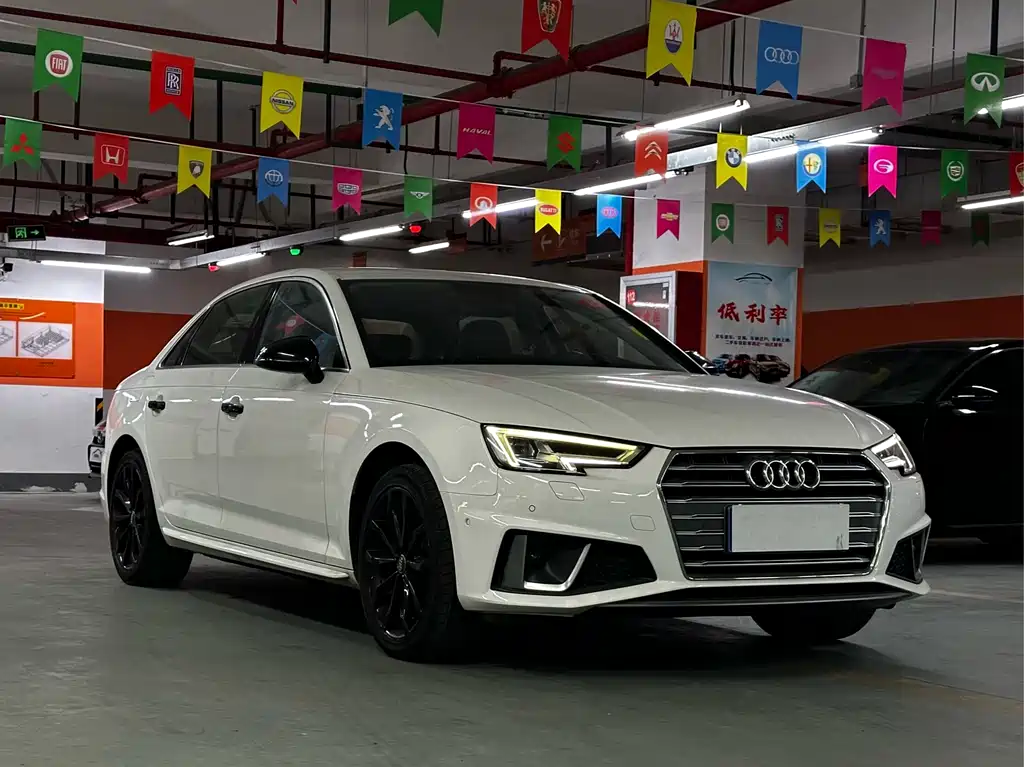 Audi A4L 2019