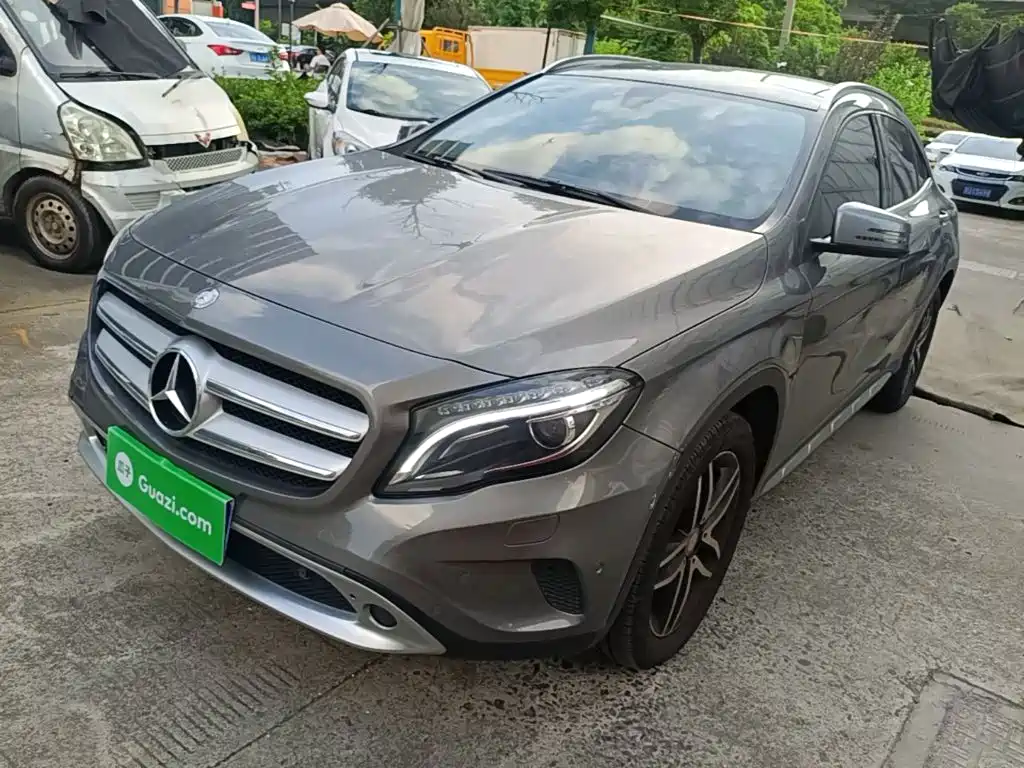 Mercedes-Benz GLA 2016