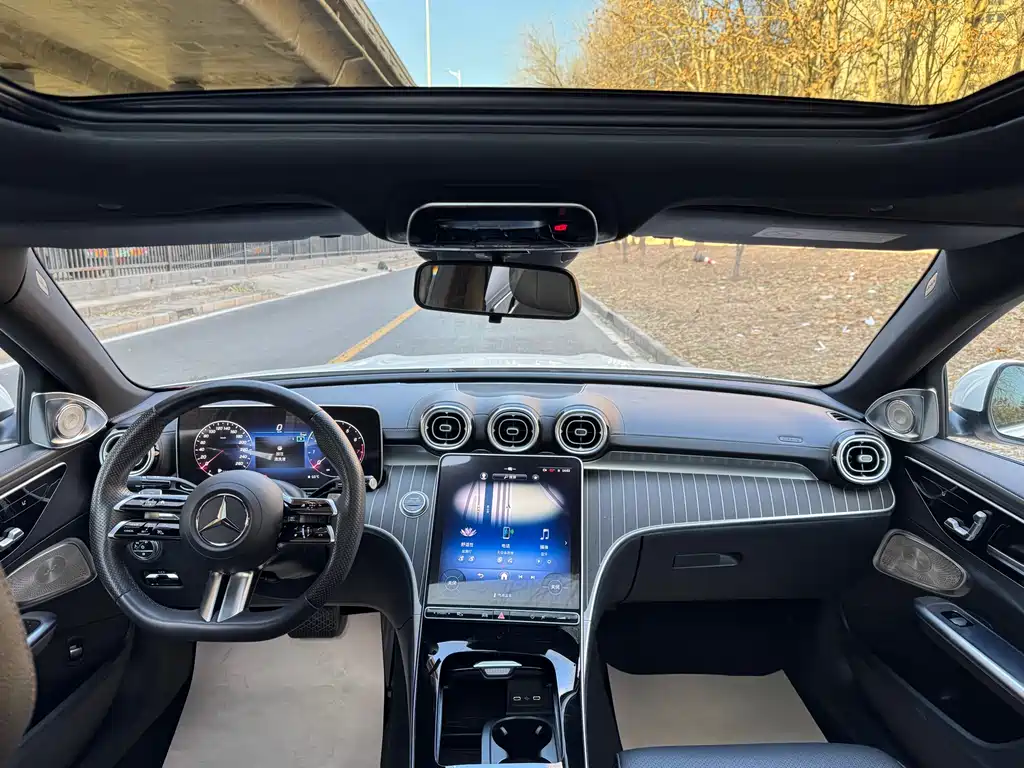 Mercedes-Benz C-Class 2023 — фото 6