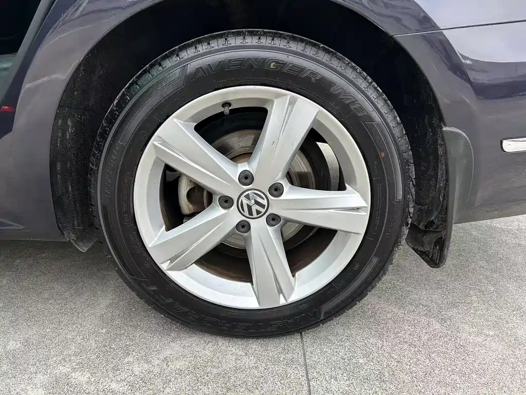 Volkswagen Passat 2015 — фото 17