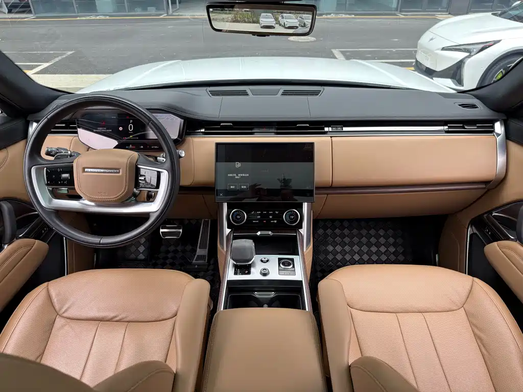 Land Rover Range Rover 2023 — фото 10
