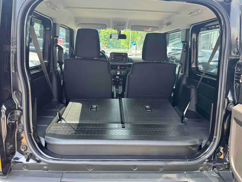 Suzuki Jimny 2025 — фото 14