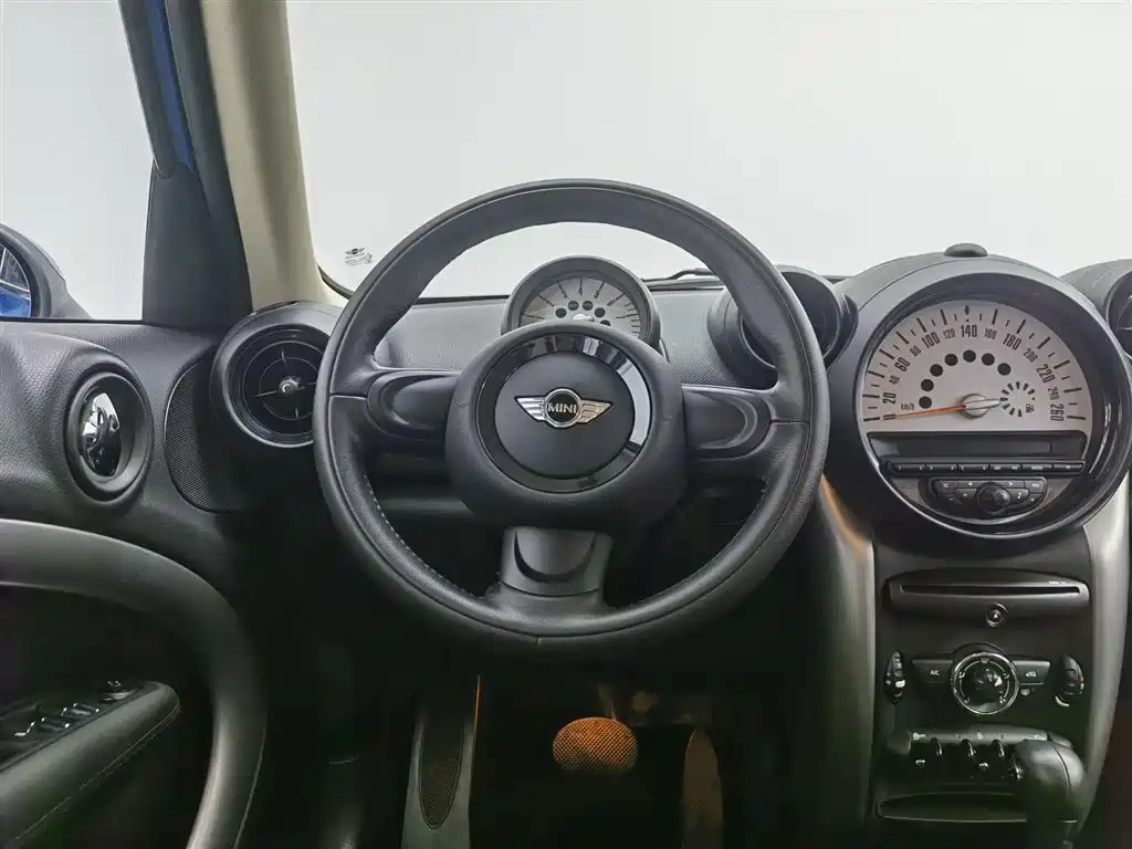 MINI Countryman 2014 — фото 11