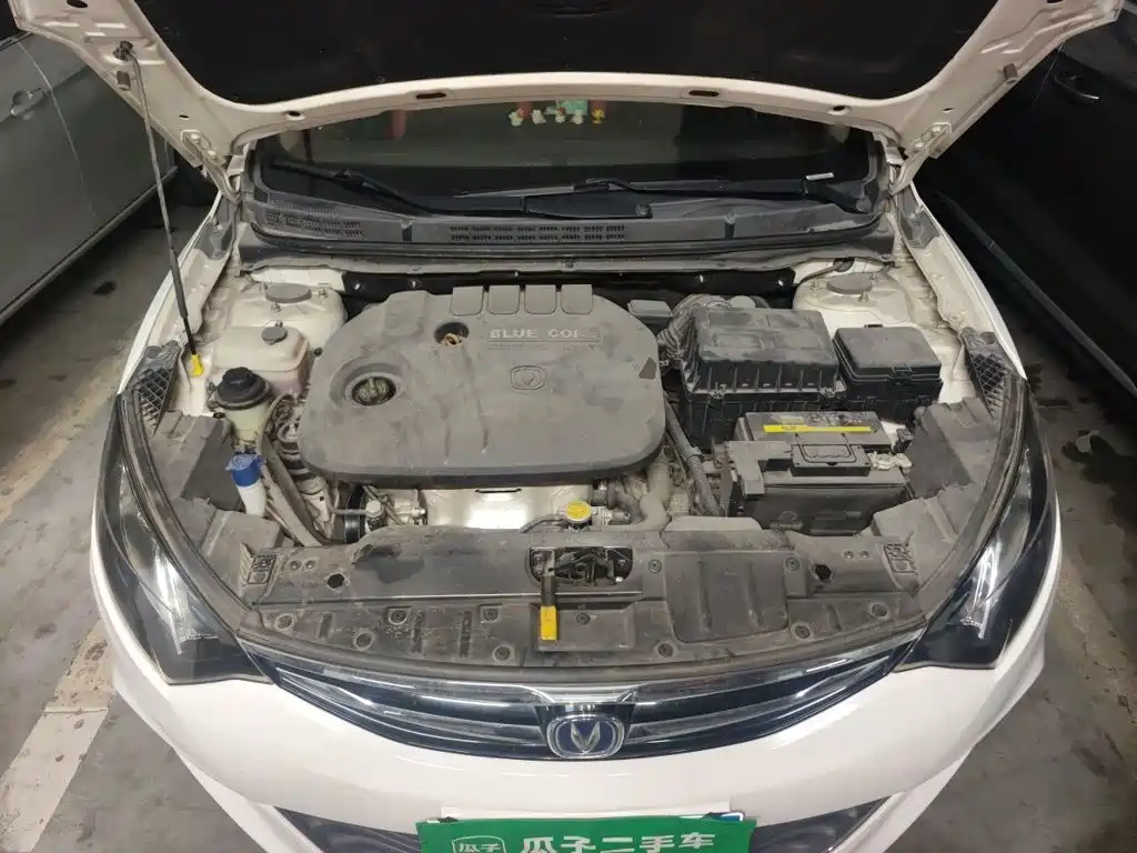 Changan Eado XT 2016 — фото 16