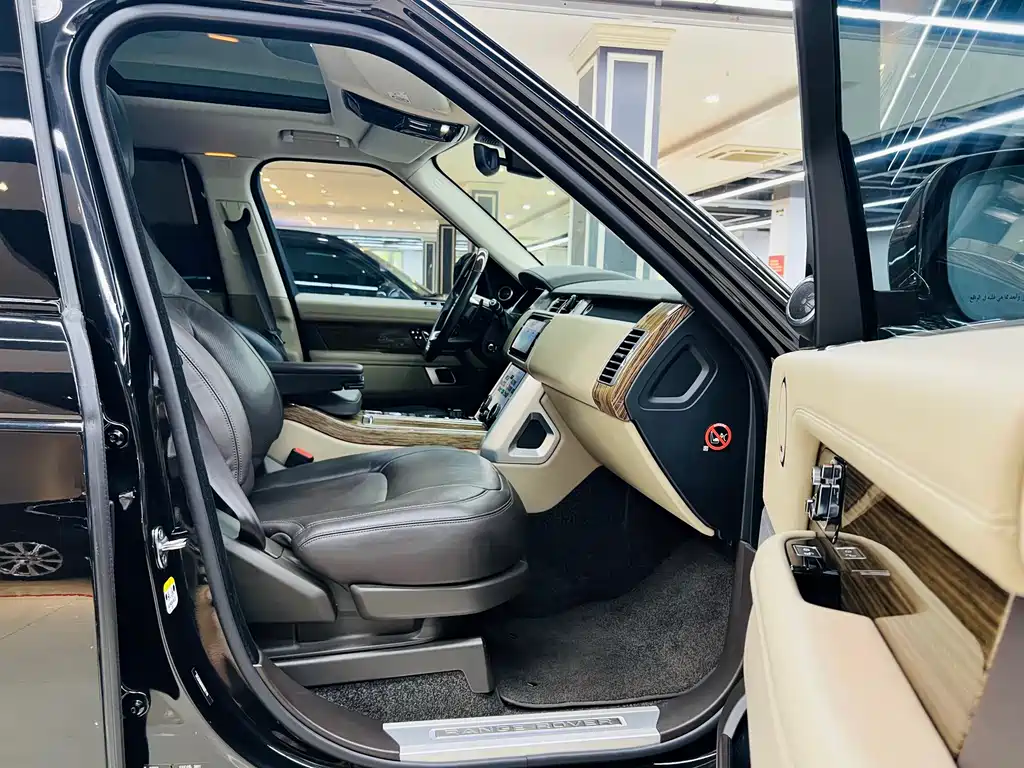 Land Rover Range Rover 2019 — фото 13