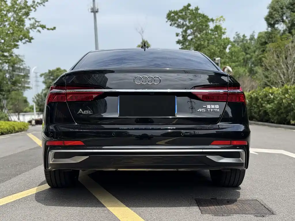 Audi A6L 2023 — фото 13